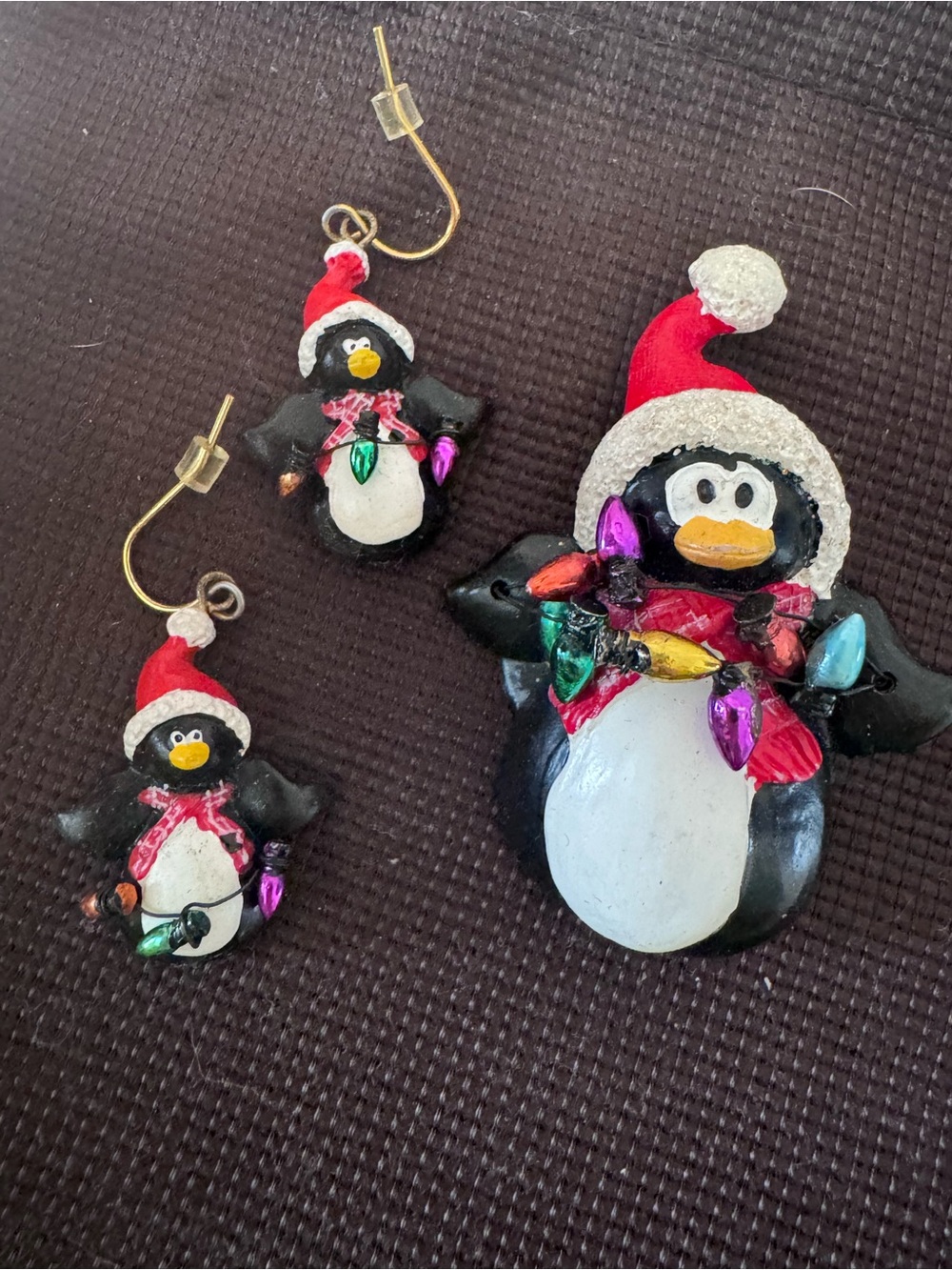 Holiday Penguin Pin and Earring Set - VTG